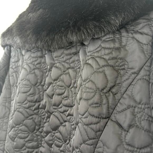 Karl Lagerfeld Paris Quilted Jacket Black Faux Fur Collar Zip Up Women’s S - Picture 7 of 9